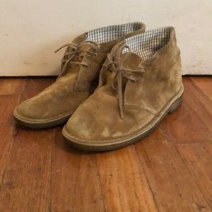 Clark’s Desert Boots - tan suede